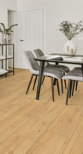 High-quality laminate by artureon for all living spaces.